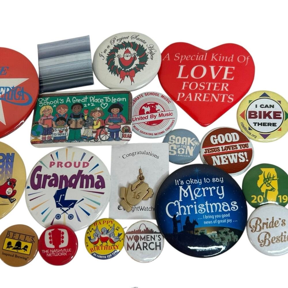 Vintage Buttons Pinback Buttons Random Lot - image 4